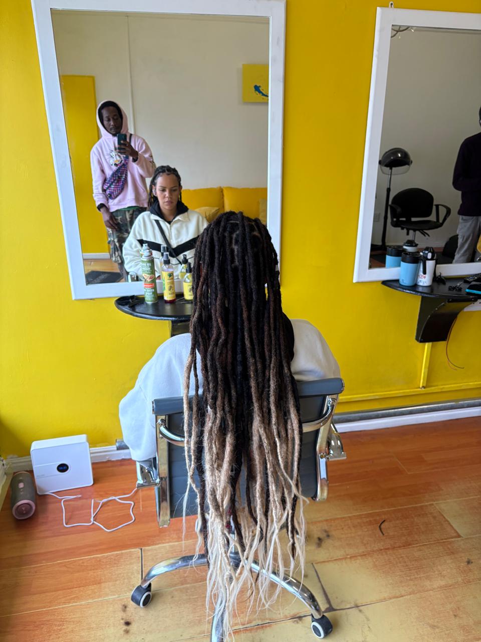 Wash and retwist service