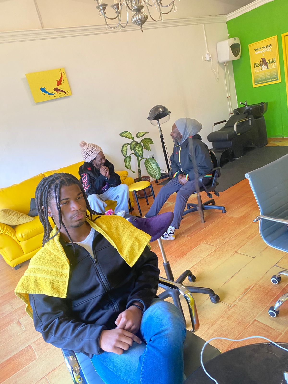 Client with dyed locs